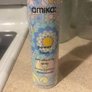 Amika Power Hour spray